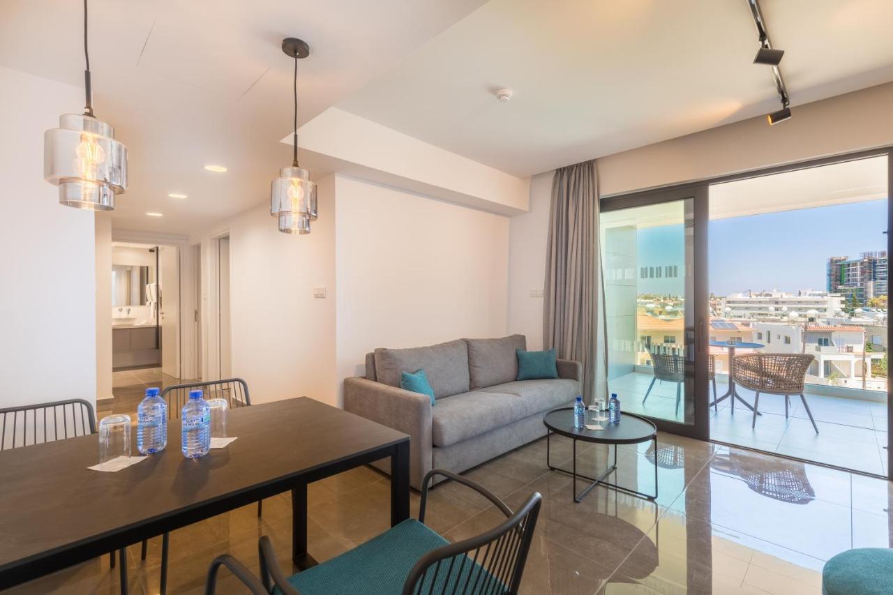 Quality Lodge, BW Premier Collection Larnaca Bagian luar foto
